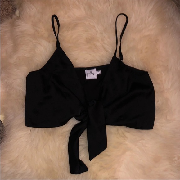 Princess Polly Tops - Princes Polly tie crop top